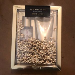 Victoria’s Secret heavenly mist and lotion